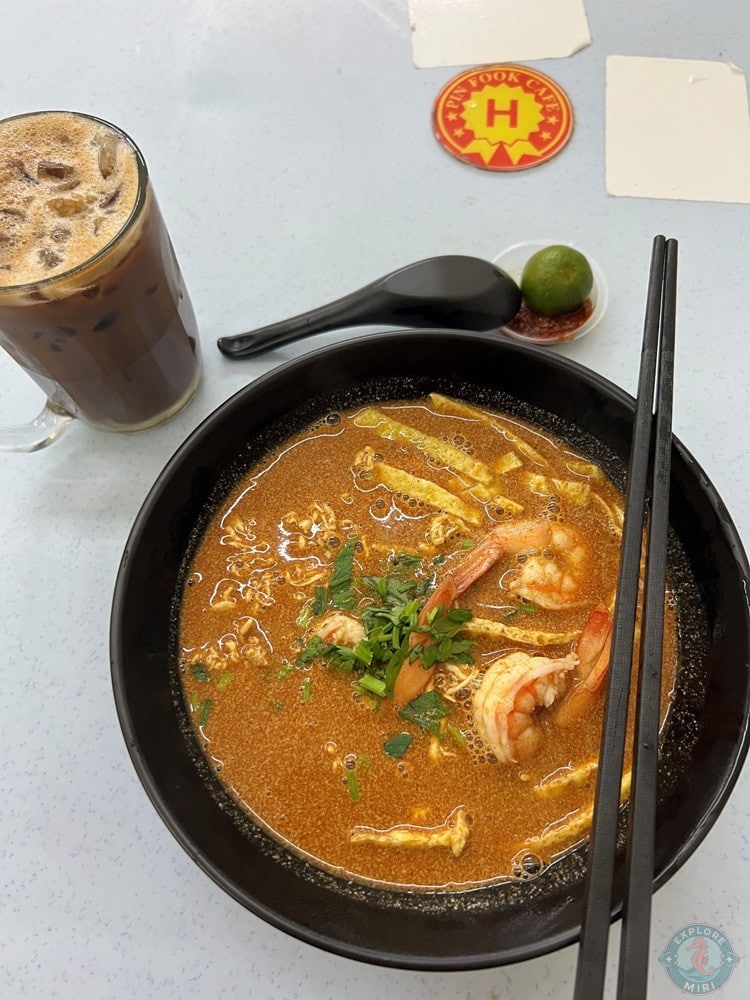 Chang Ke Laksa Classic with Kopi Peng