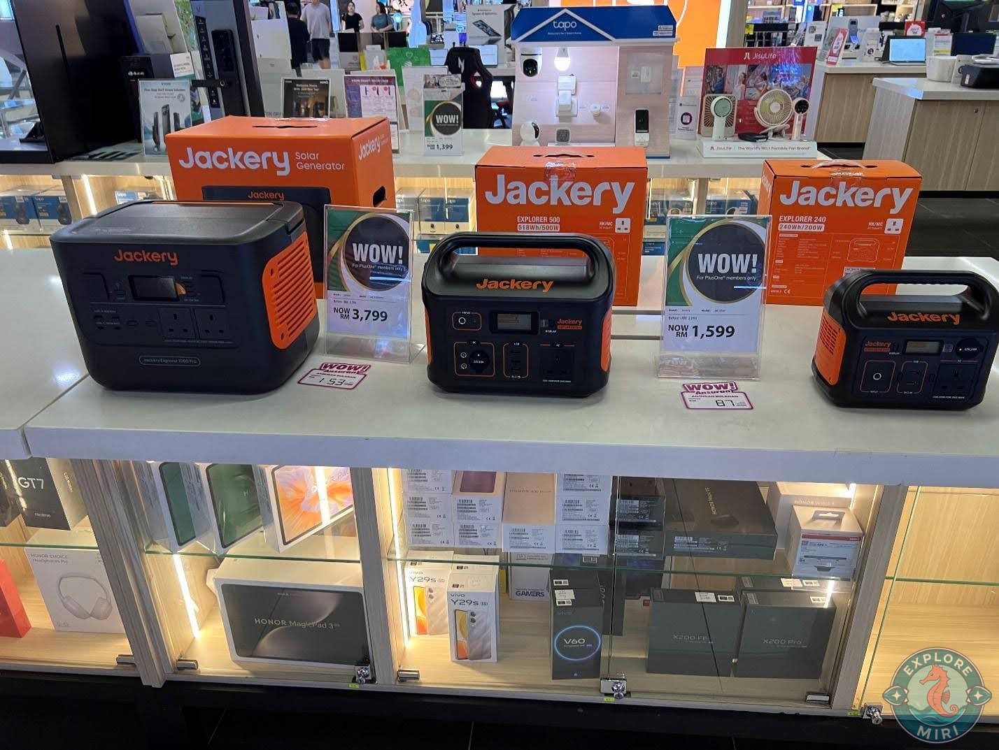 Jackery battery outlets