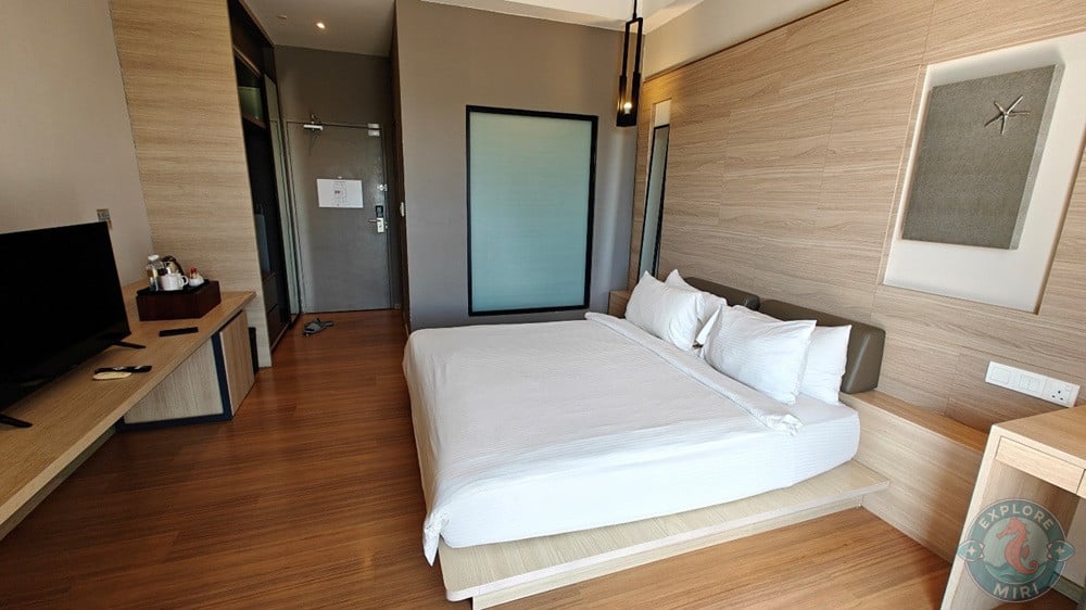 Jinhold Hotel Miri Standard Room Balcony View