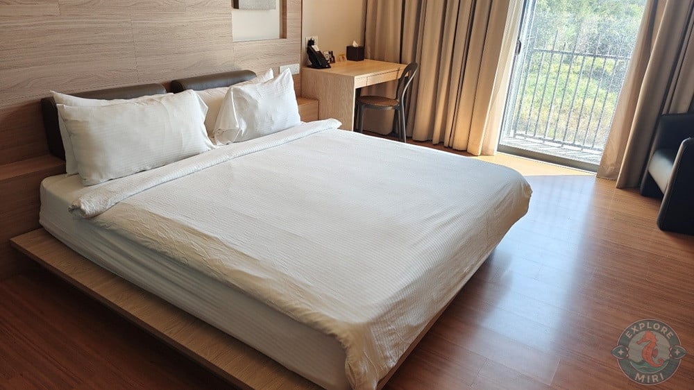 Jinhold Hotel Miri Standard Room First Impression