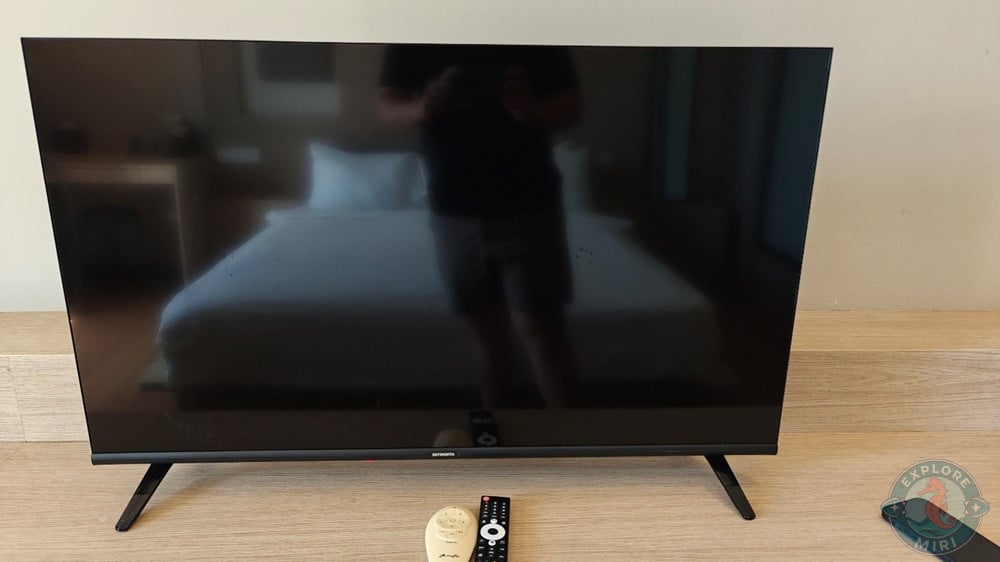 Jinhold Hotel Miri Standard Room TV