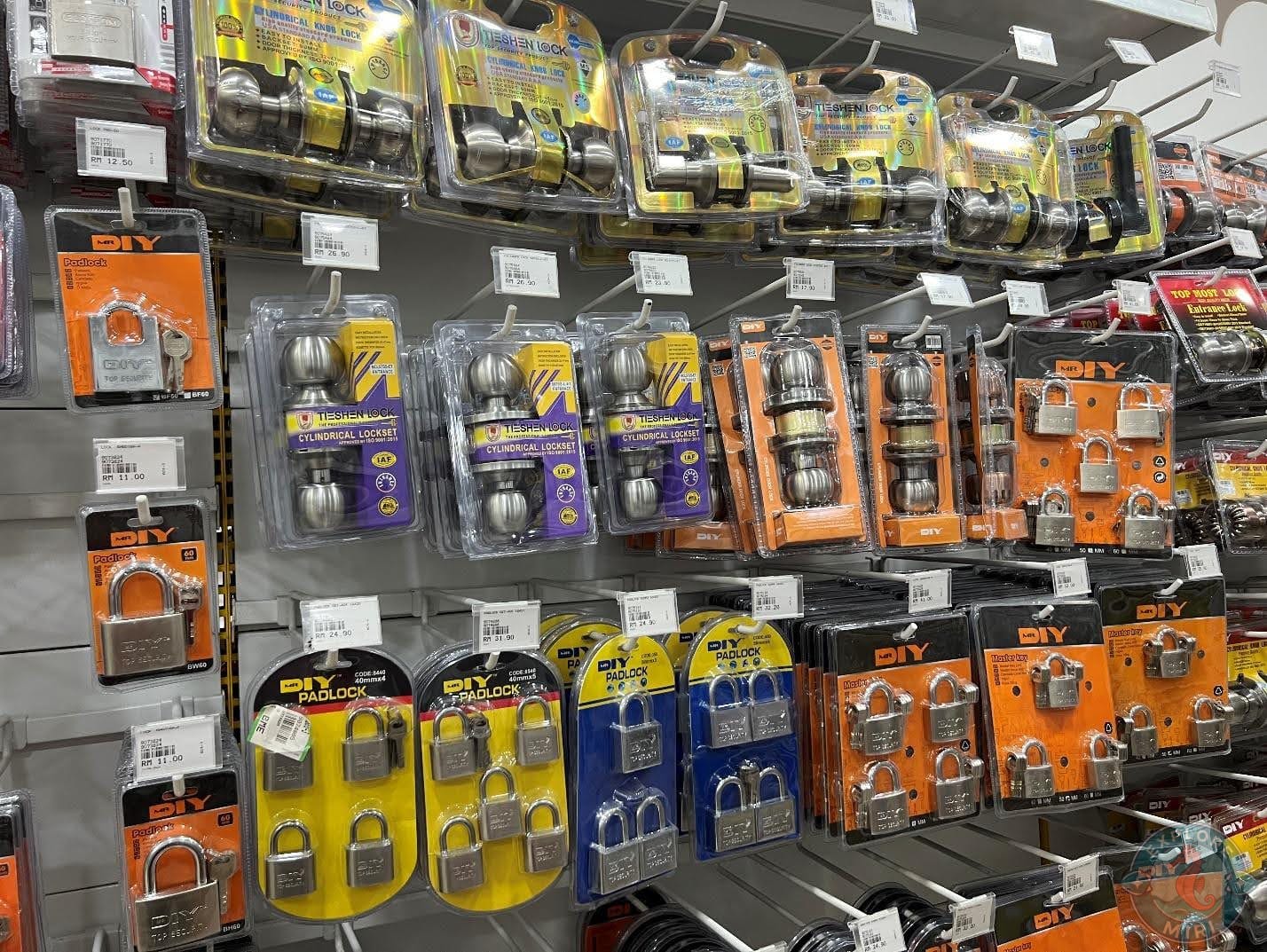 lock sets and door knobs