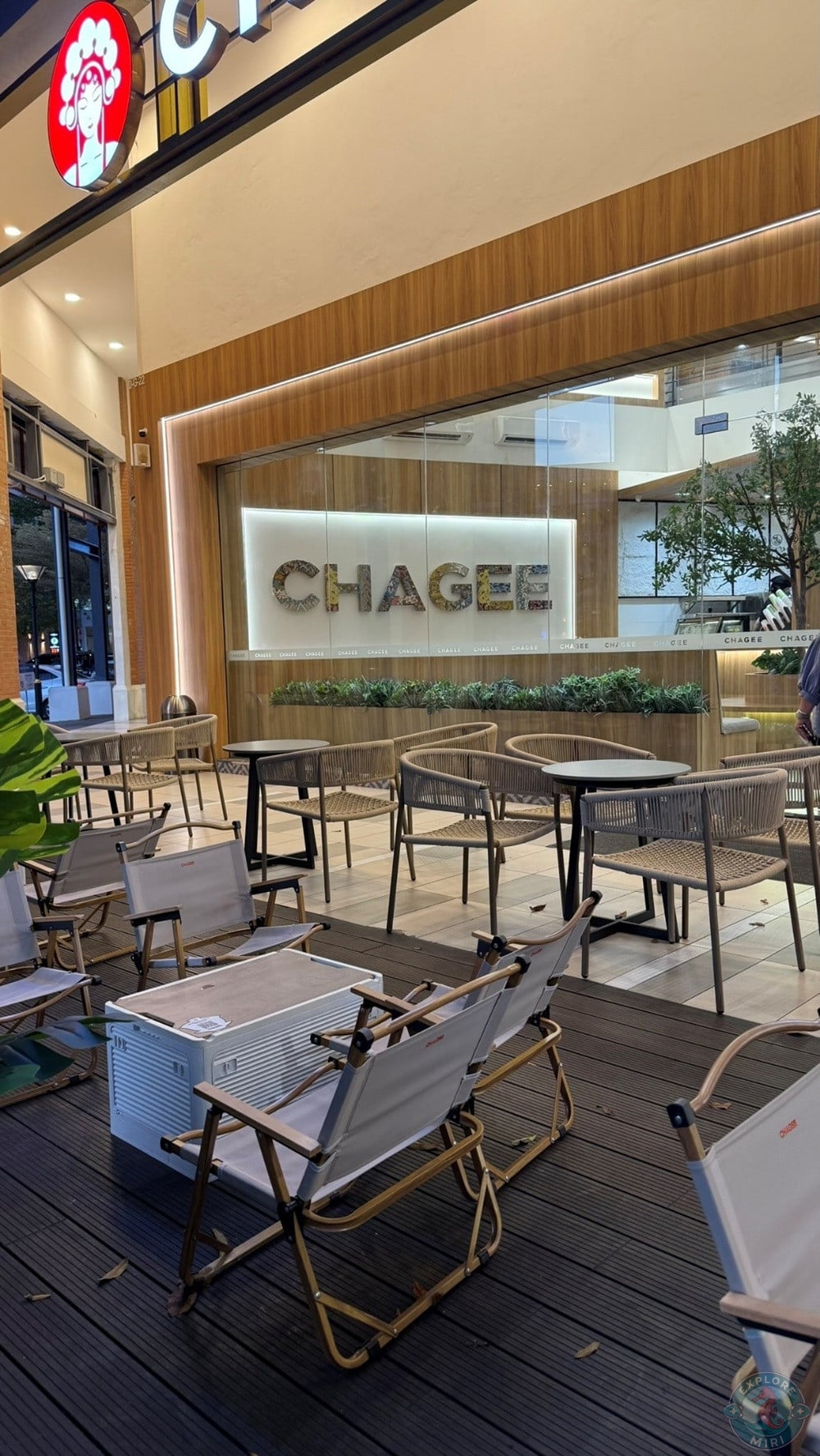 Chagee Miri Outdoor Seating 2