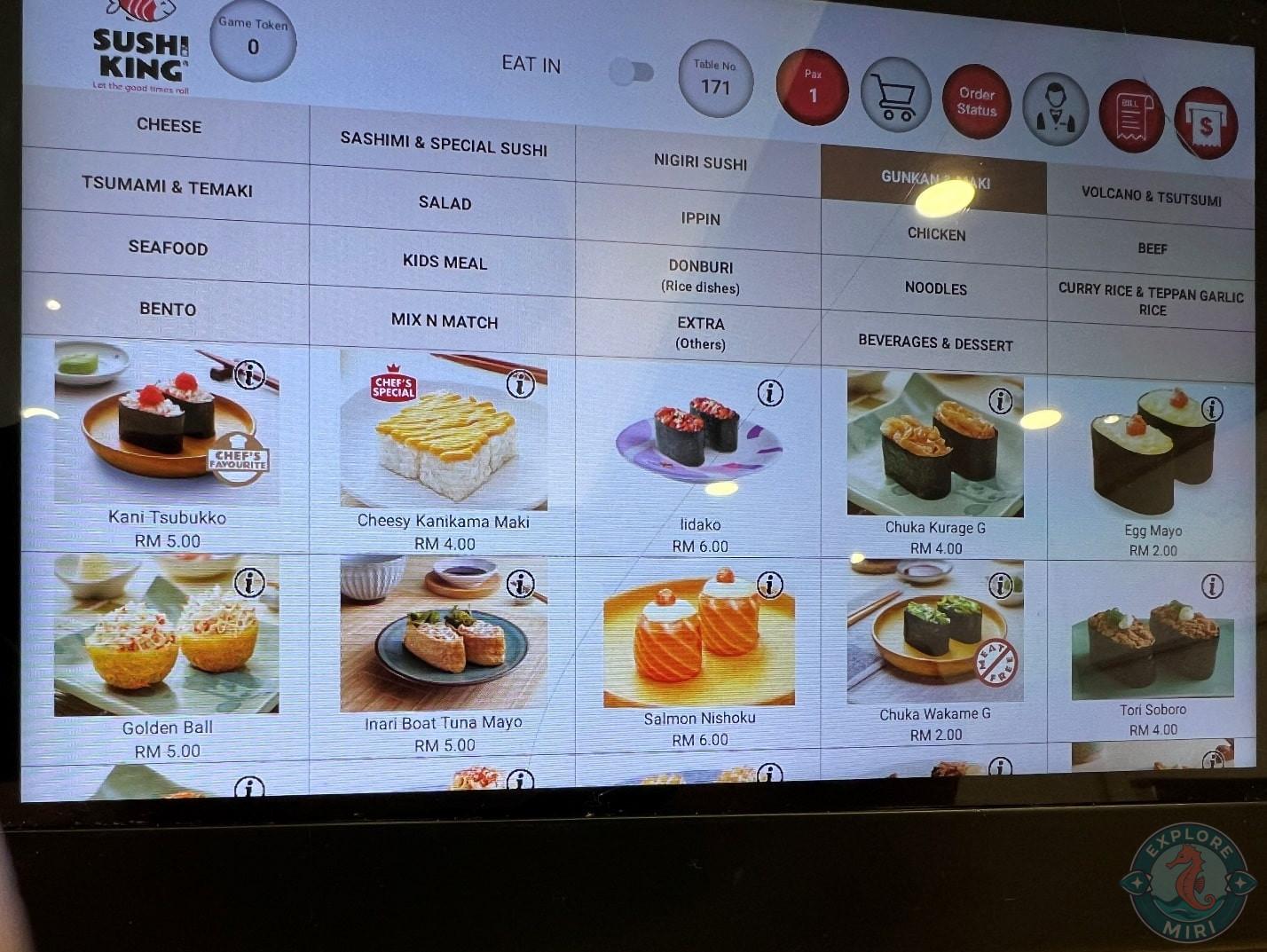 Gunkan and Maki menu