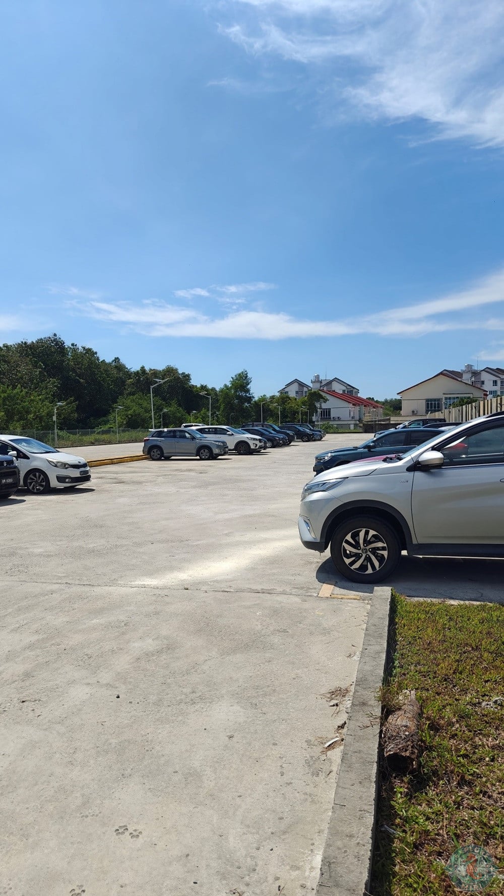Jinhold Hotel Miri Car Parking Area