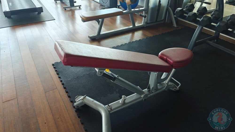 Jinhold Hotel Miri Gym Equipments 25