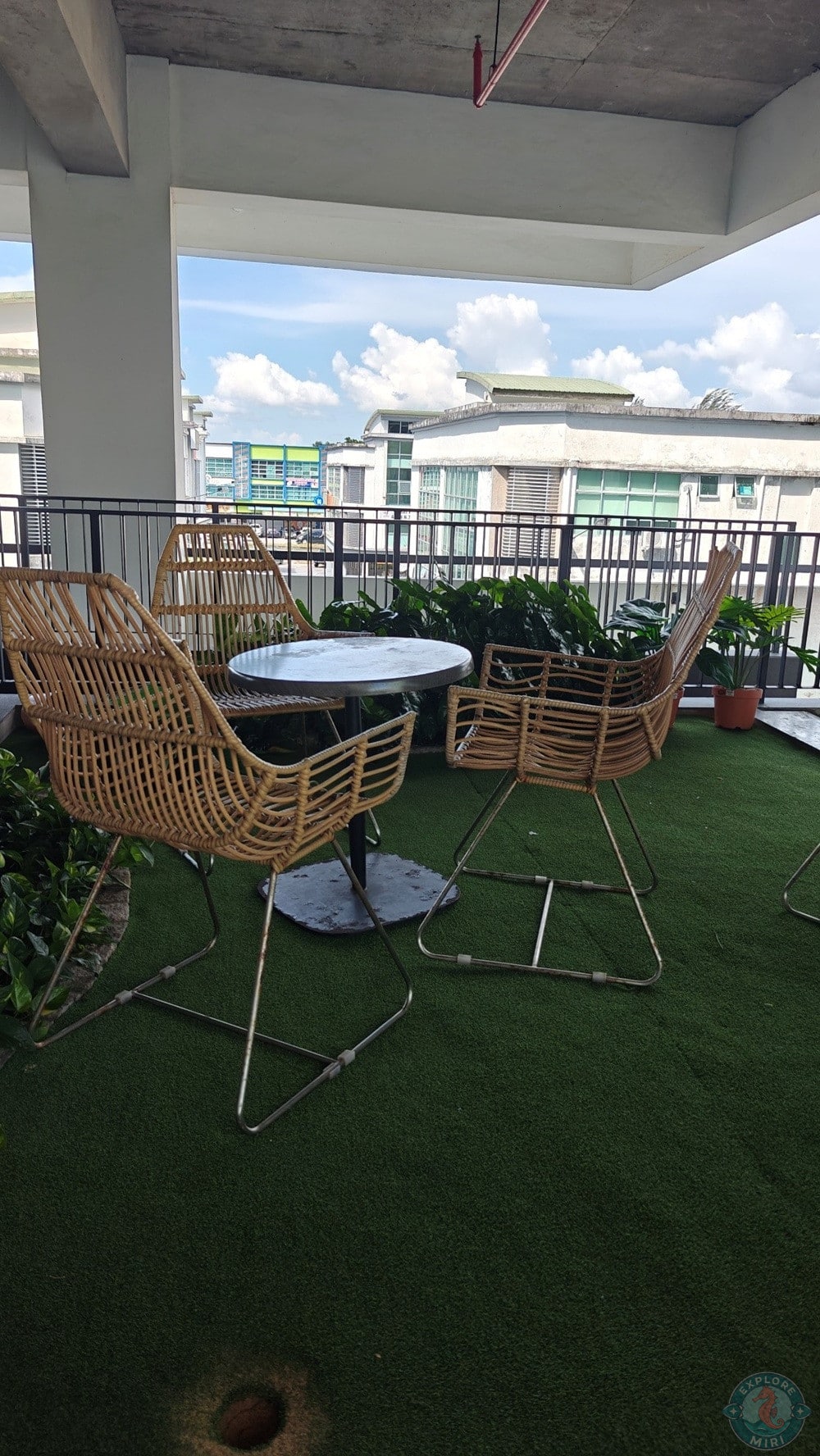 Jinhold Hotel Miri Putting Green 14