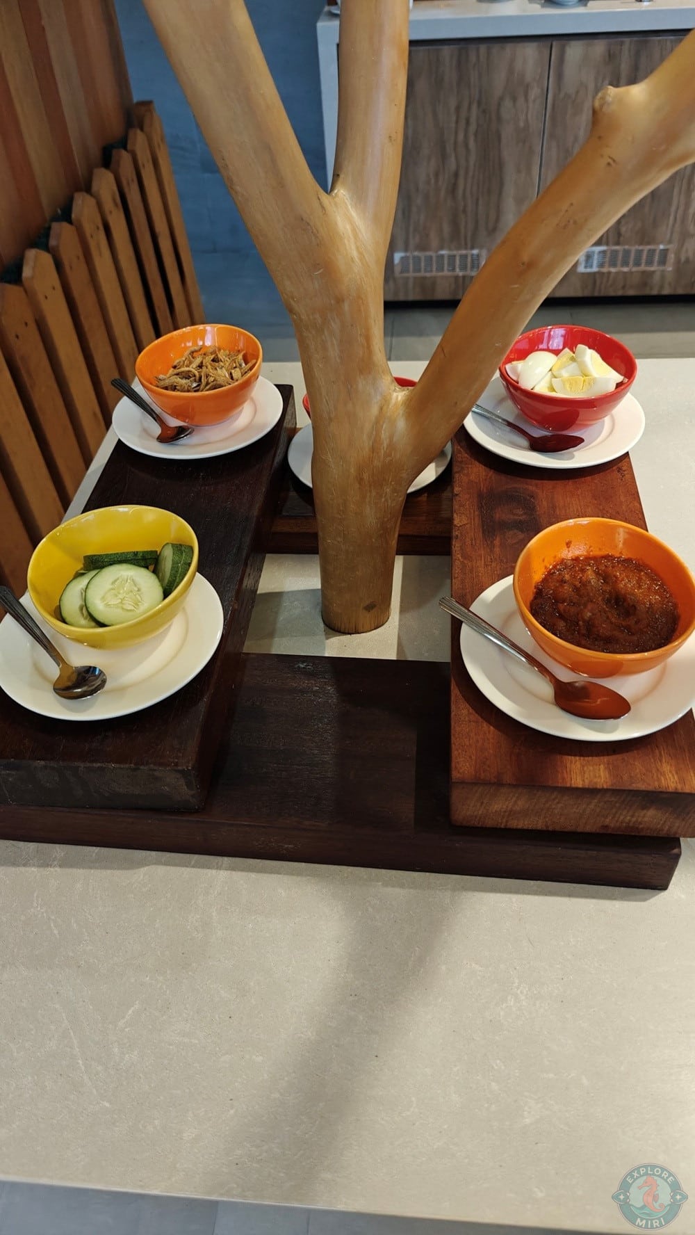 Jinhold Hotel Miri Restaurant Mak Breakfast Buffet Local Nasi Lemak Sides 12