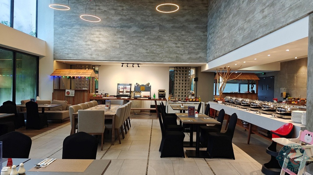 Jinhold Hotel Miri Restaurant Mak Seating 4