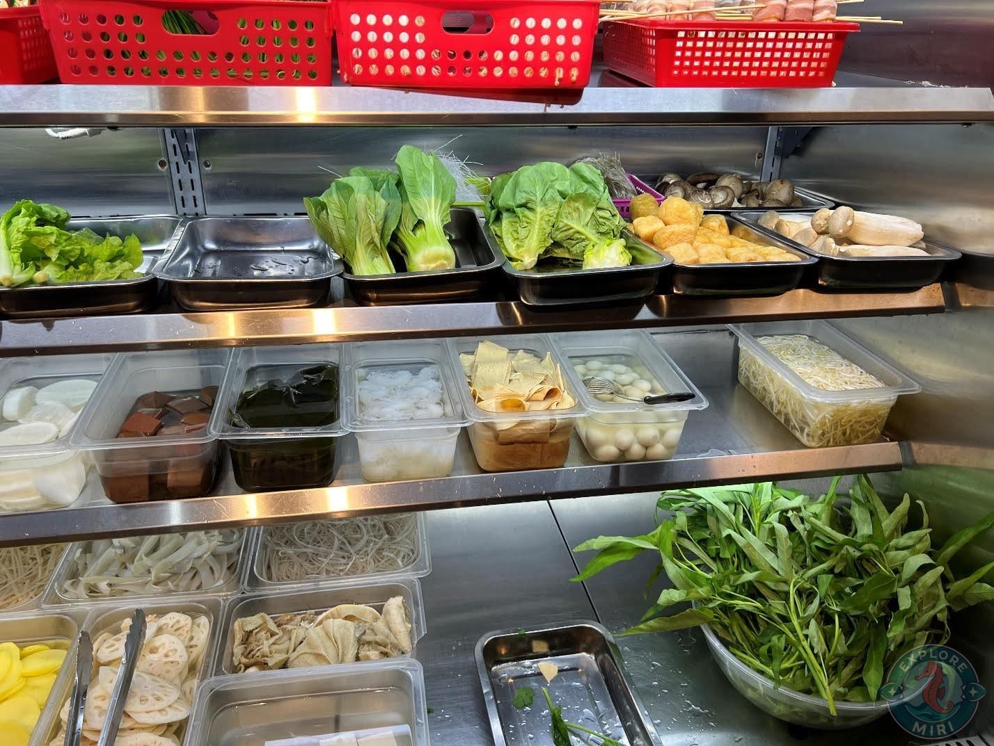variety of options like green vege, bean curd, mushroom, etc.