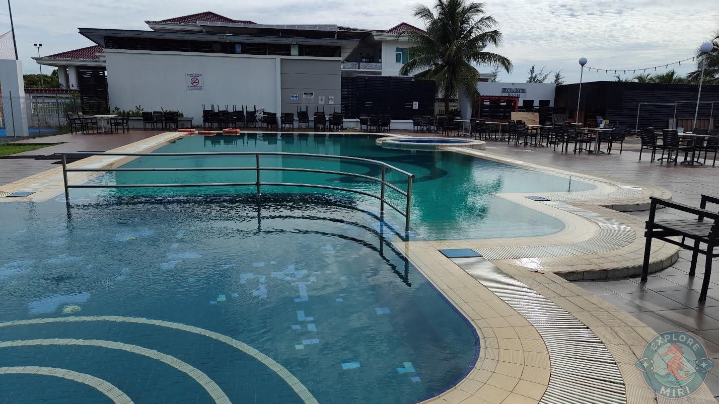 view was really calming and nice around the pool