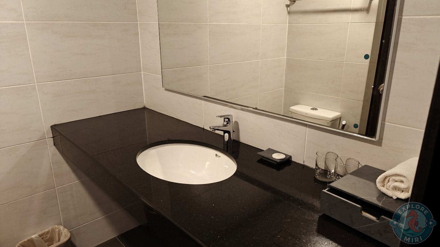 washroom area was also very organized and clean