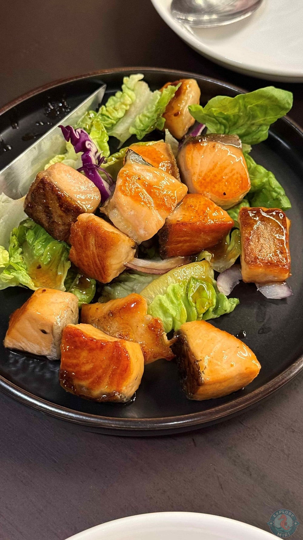 Aperitif Wine Bar Miri Times Square honey glazed salmon 6