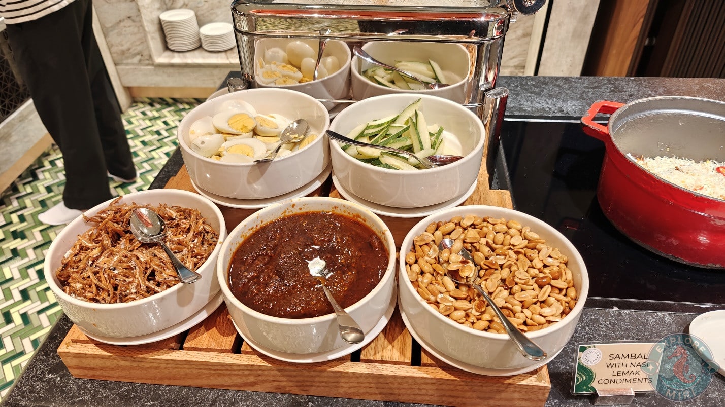 Condiments like fried shallots and boiled eggs