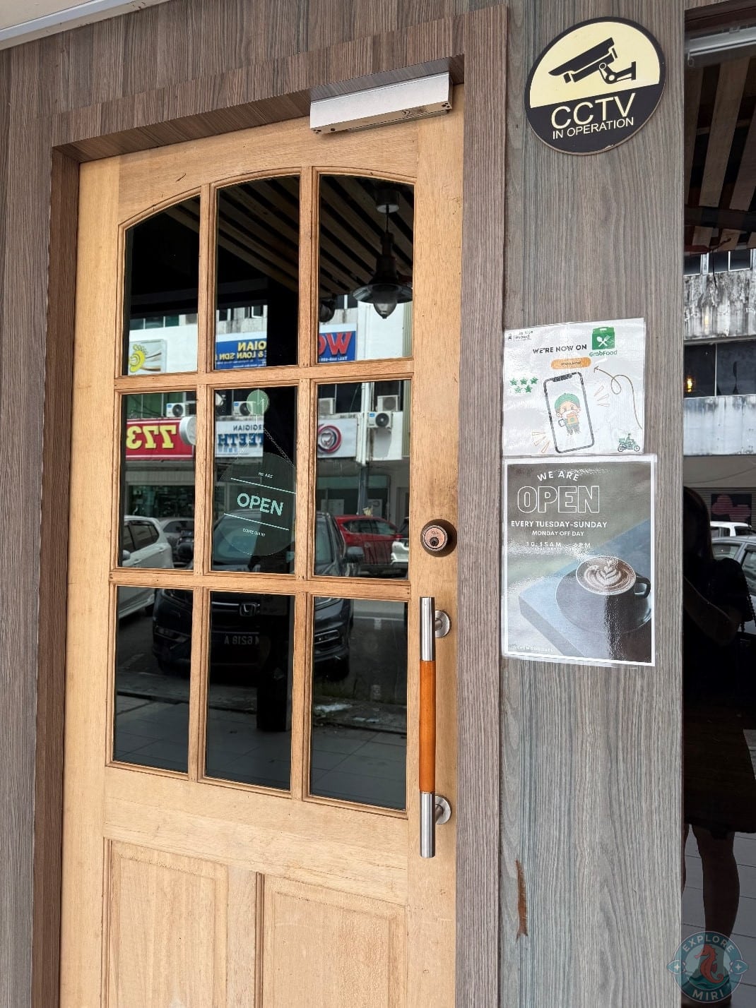 In The Mood Café entrance