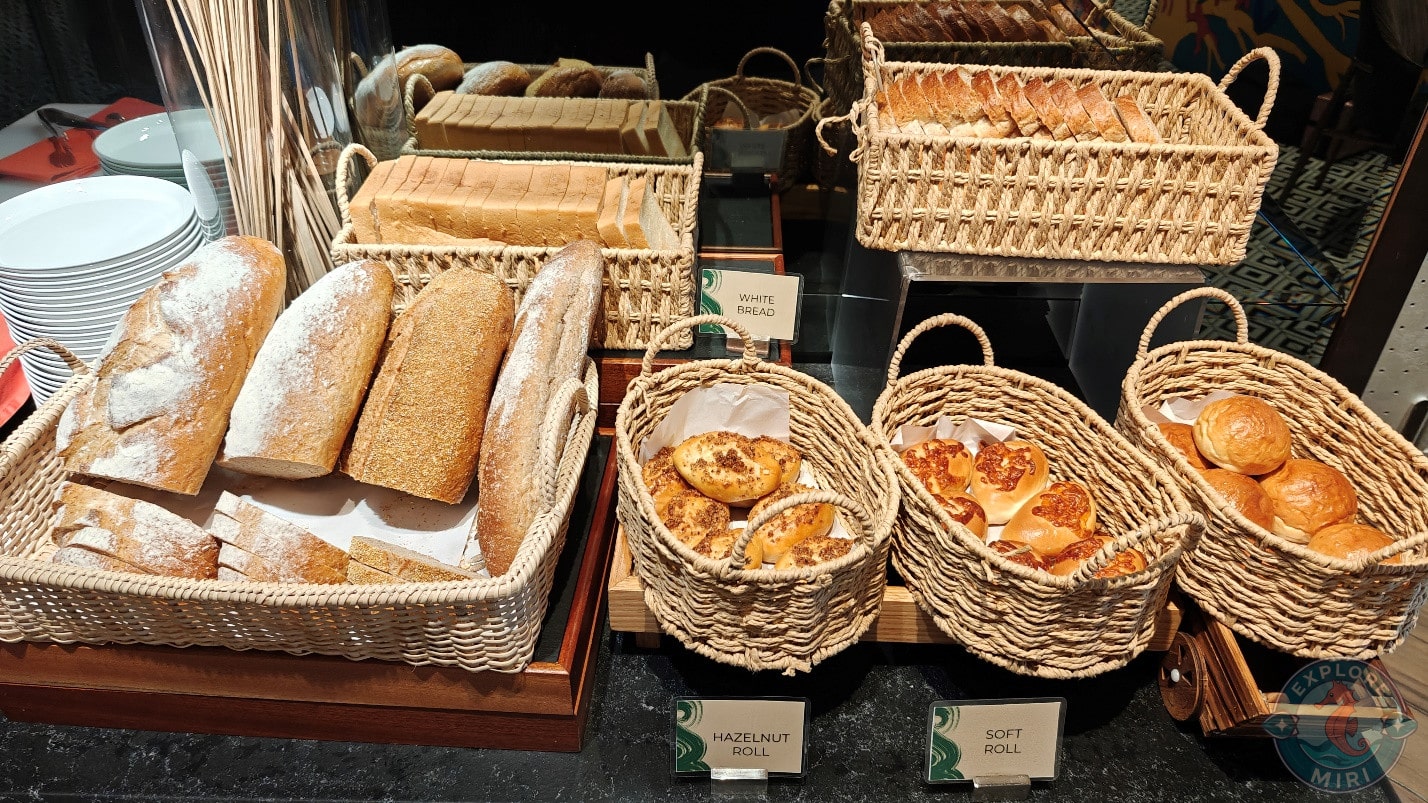 Loaves of bread and rolls