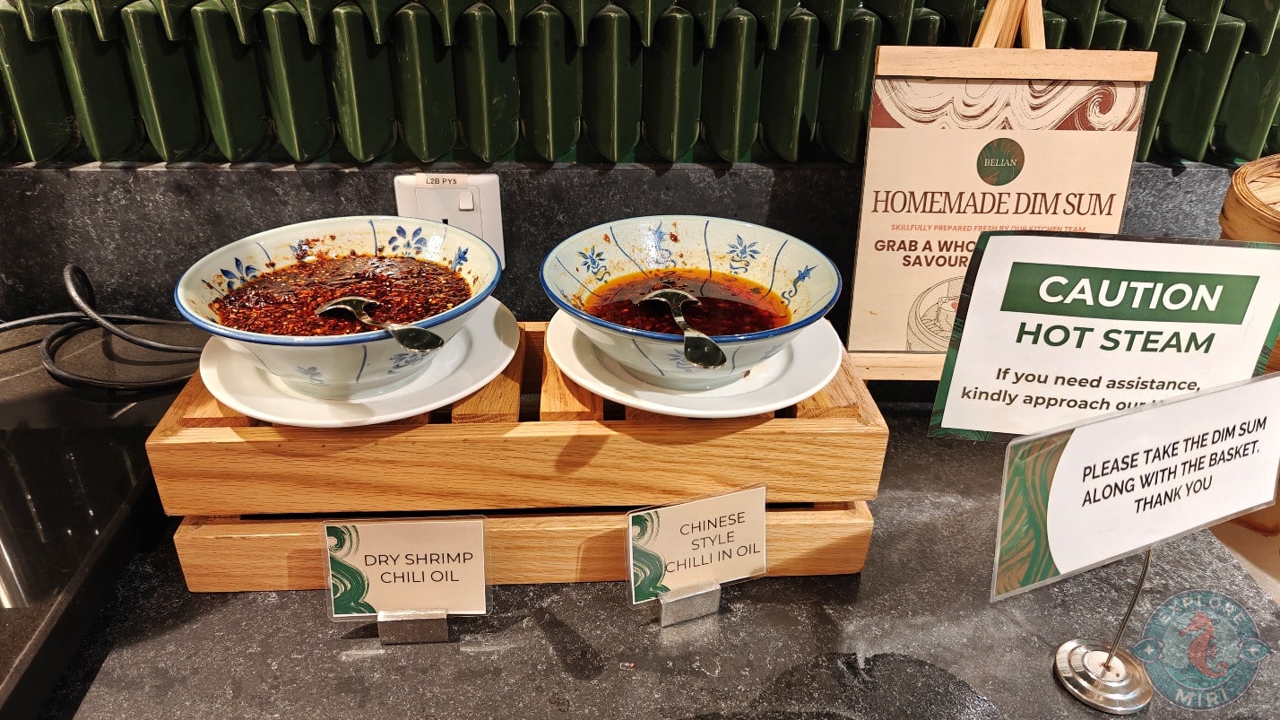 freshly made dimsums with sauces like shrimp chili