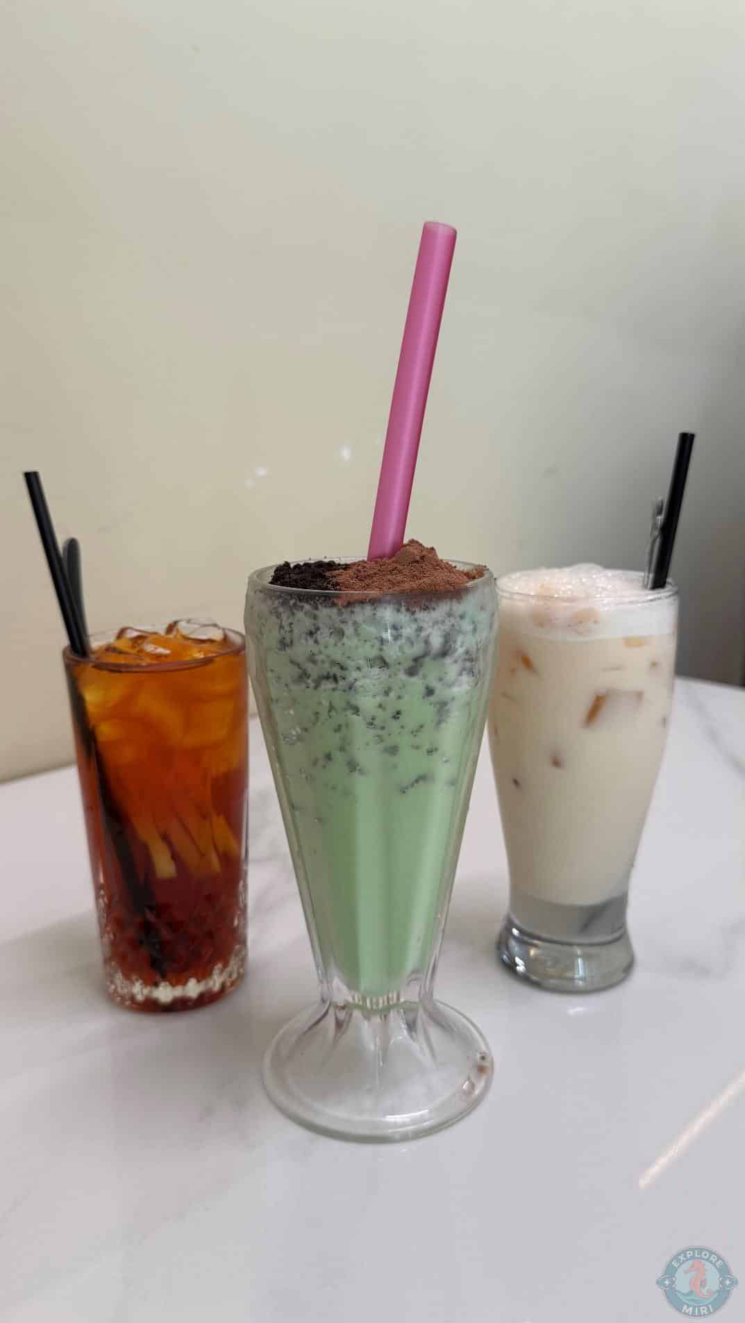 ice lemon tea, blended peppermint oreo shake and longan lychee milk