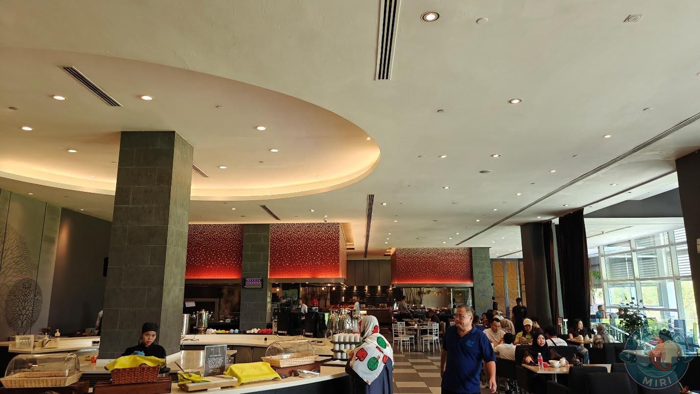 large room with big and small tables