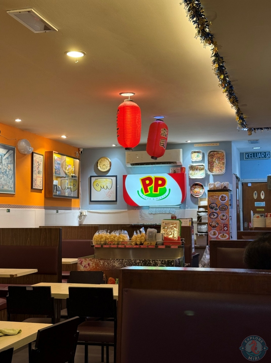 seating area had booths