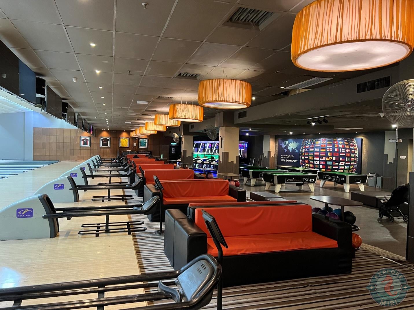 seating space next to each alley