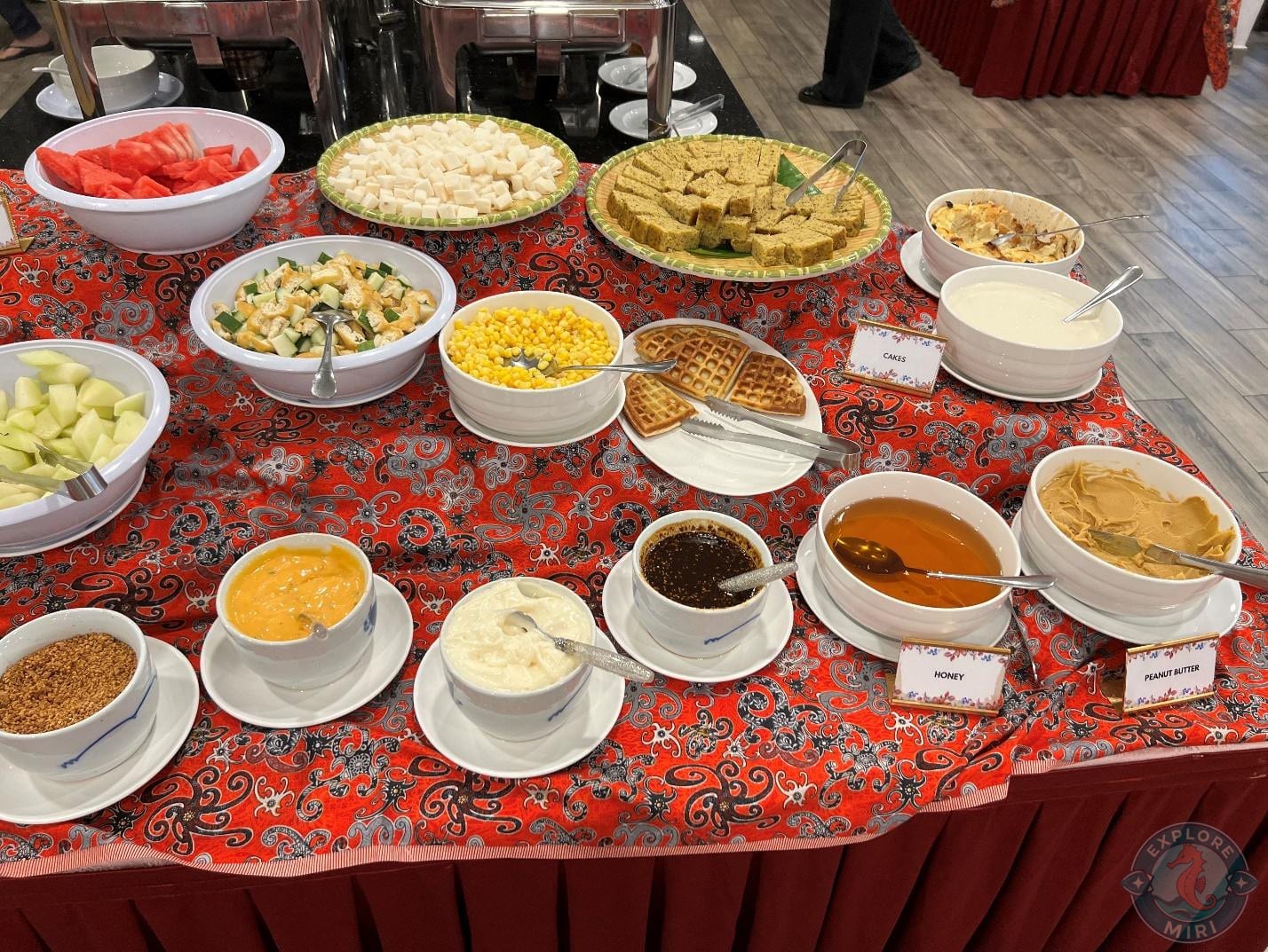 so many options to build your own little breakfast plate