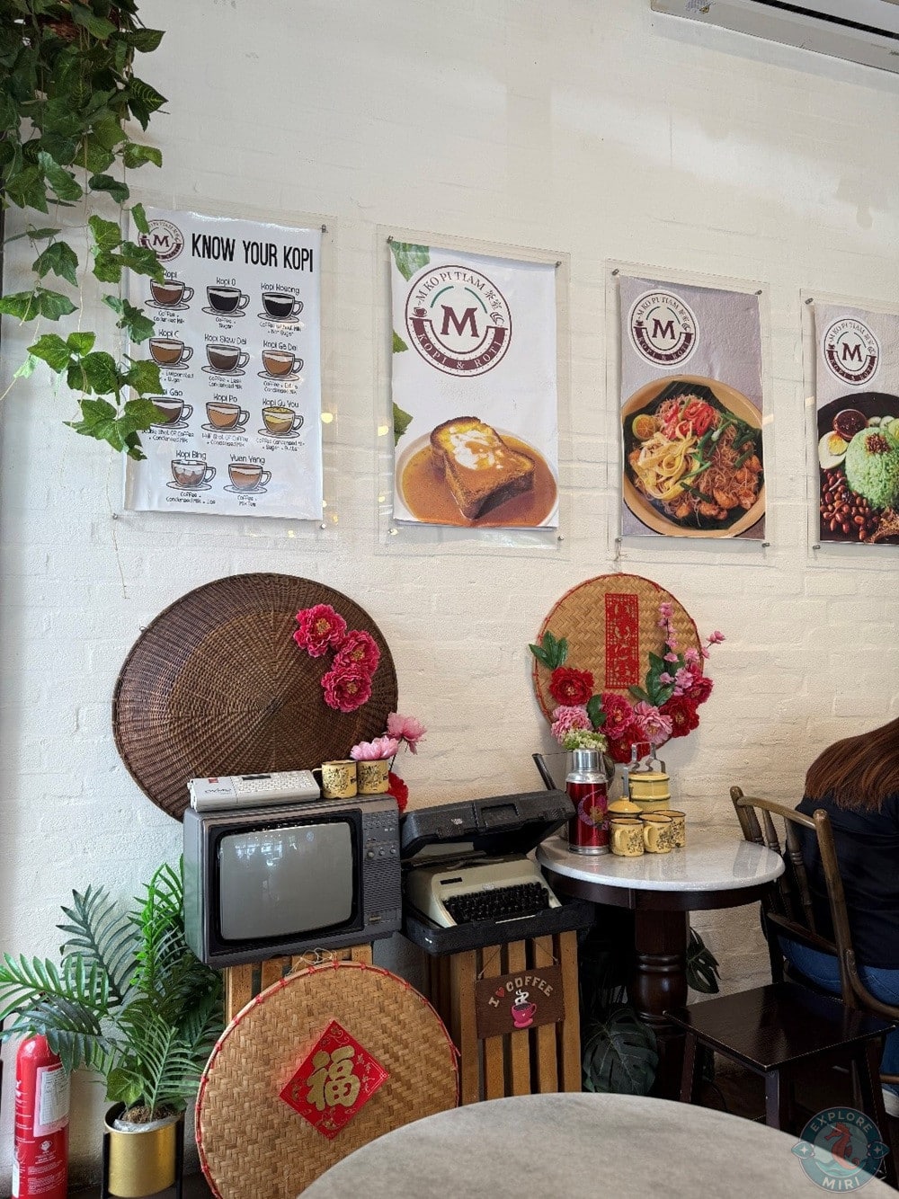 M Kopitiam Miri Shop Interior 2