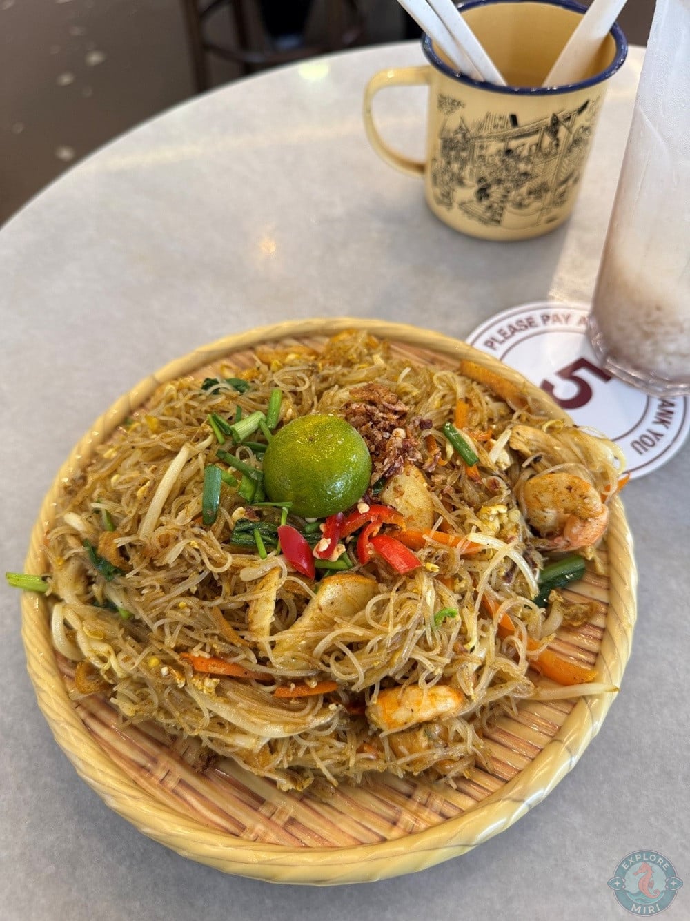 M Kopitiam Miri Singapore Style Beehoon 5