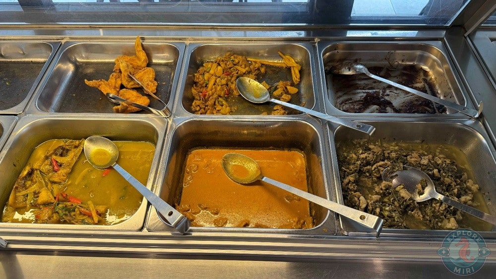 Maan Cafe and Restaurant Miri Bidayuh & Local Cuisine Nasi Campur Side Dishes 3