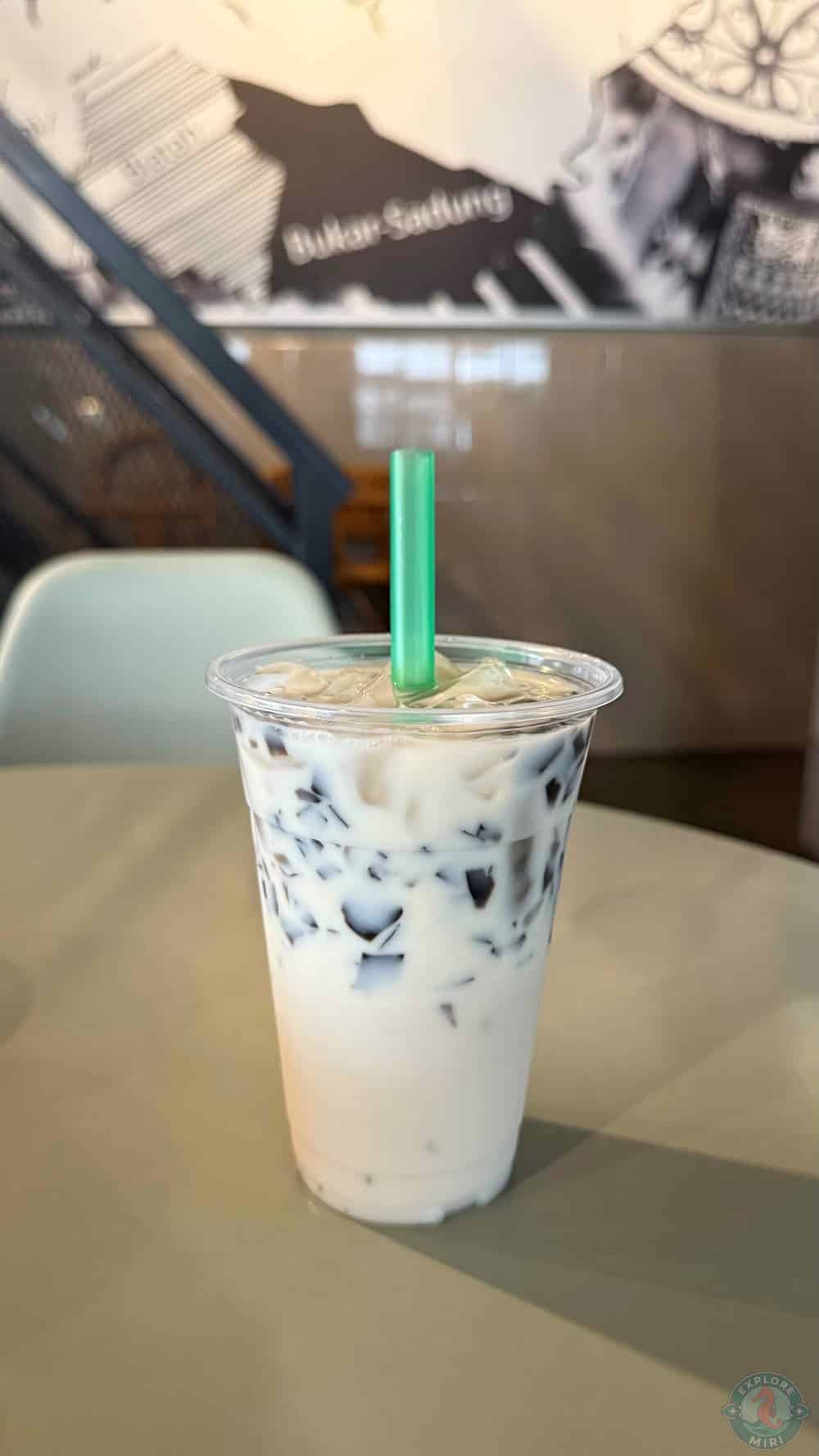 Maan Cafe and Restaurant Miri Bidayuh & Local Cuisine ice grass jelly and milk 5