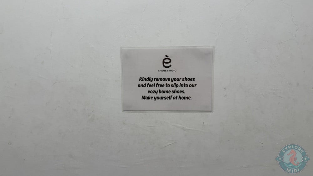 Crème Studio Miri Front Entrance Shoes Off Notice 2