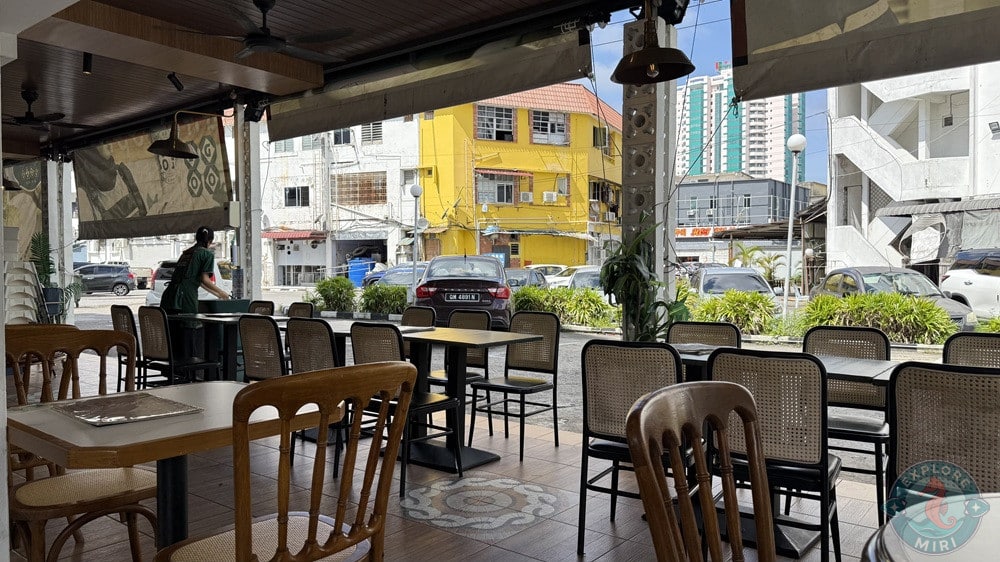 DOJO Nanyang Kopi House Miri Seating 3
