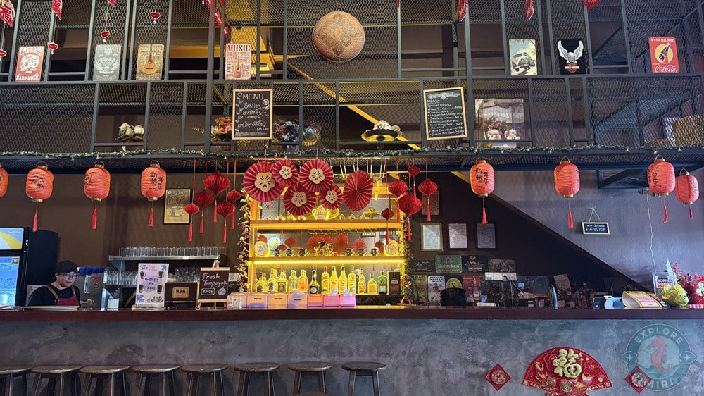 Flavo Cafe Rumah Dayak Bar Seating Front Counter Miri 3