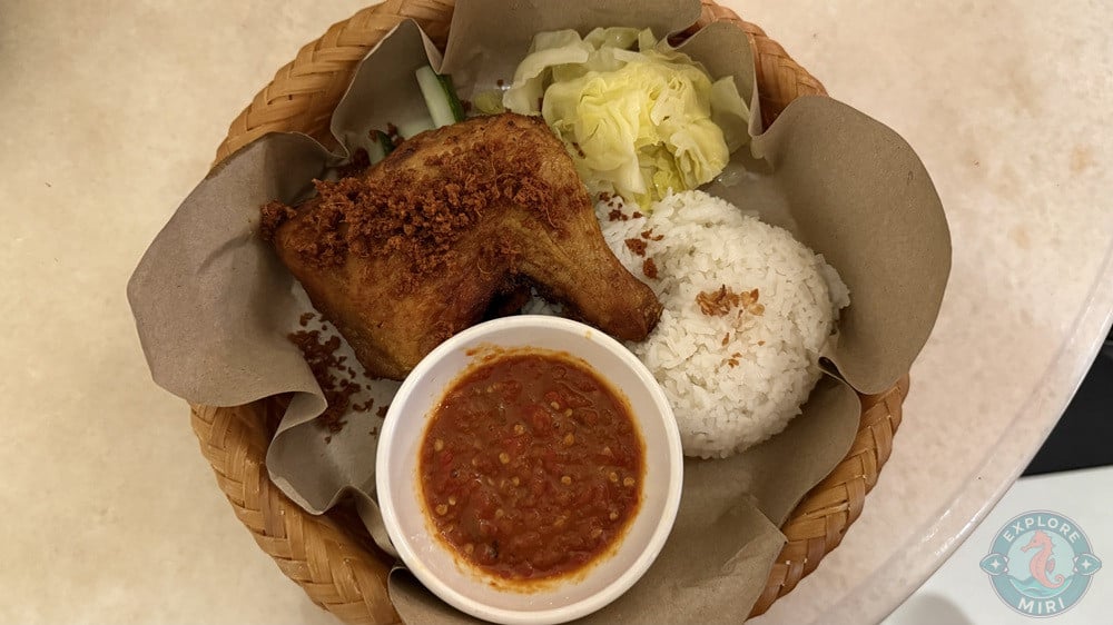 Kebaya Story Miri Lalapan Fried Chicken Rice 11