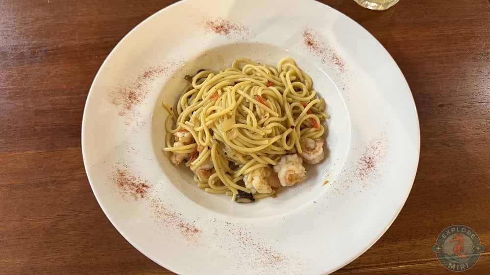 The Seeker Cafe & Bistro Pujut Miri Aglio Olio with Prawns 4