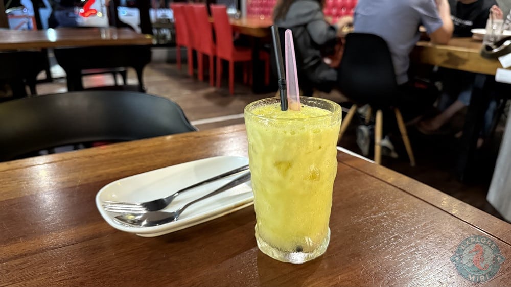 The Seeker Cafe & Bistro Pujut Miri Mix Juice 3